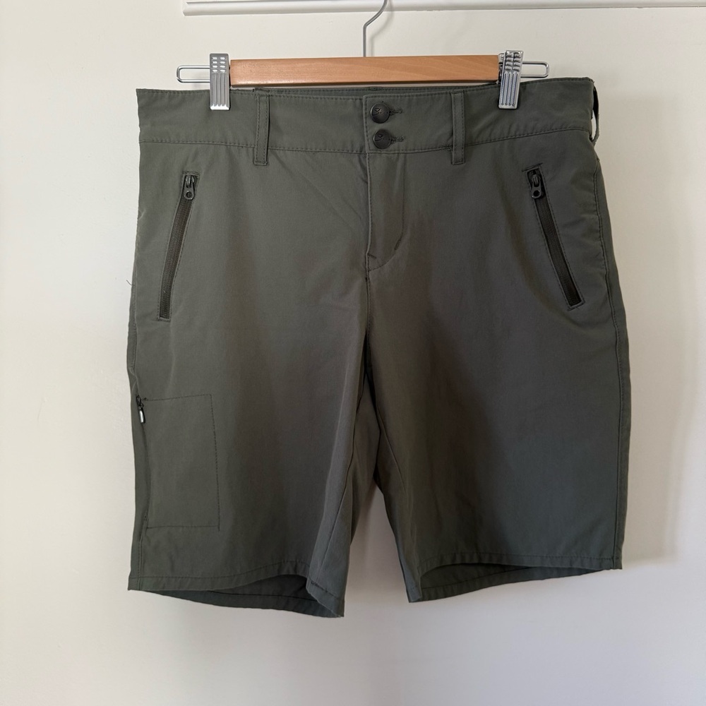 Supplies Army Green Women’s Shorts, Size 6